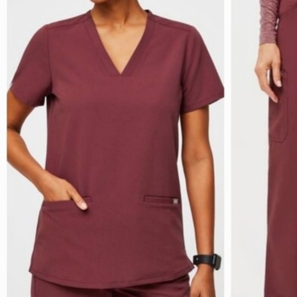 Figs Casma 3 Pocket Top Dark Cherry